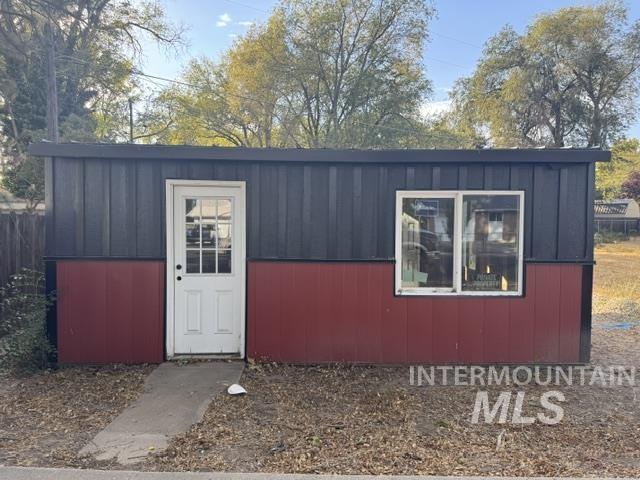 575 S 10th E — photo