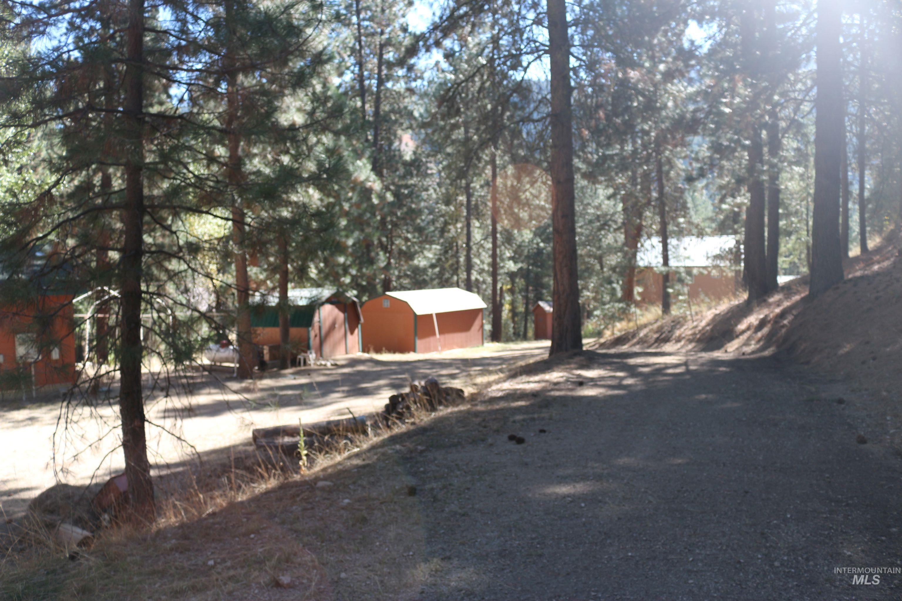 2041 N Meyers Dr — photo