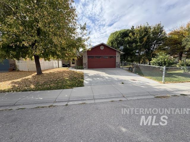 431 W Edwards Ave — photo