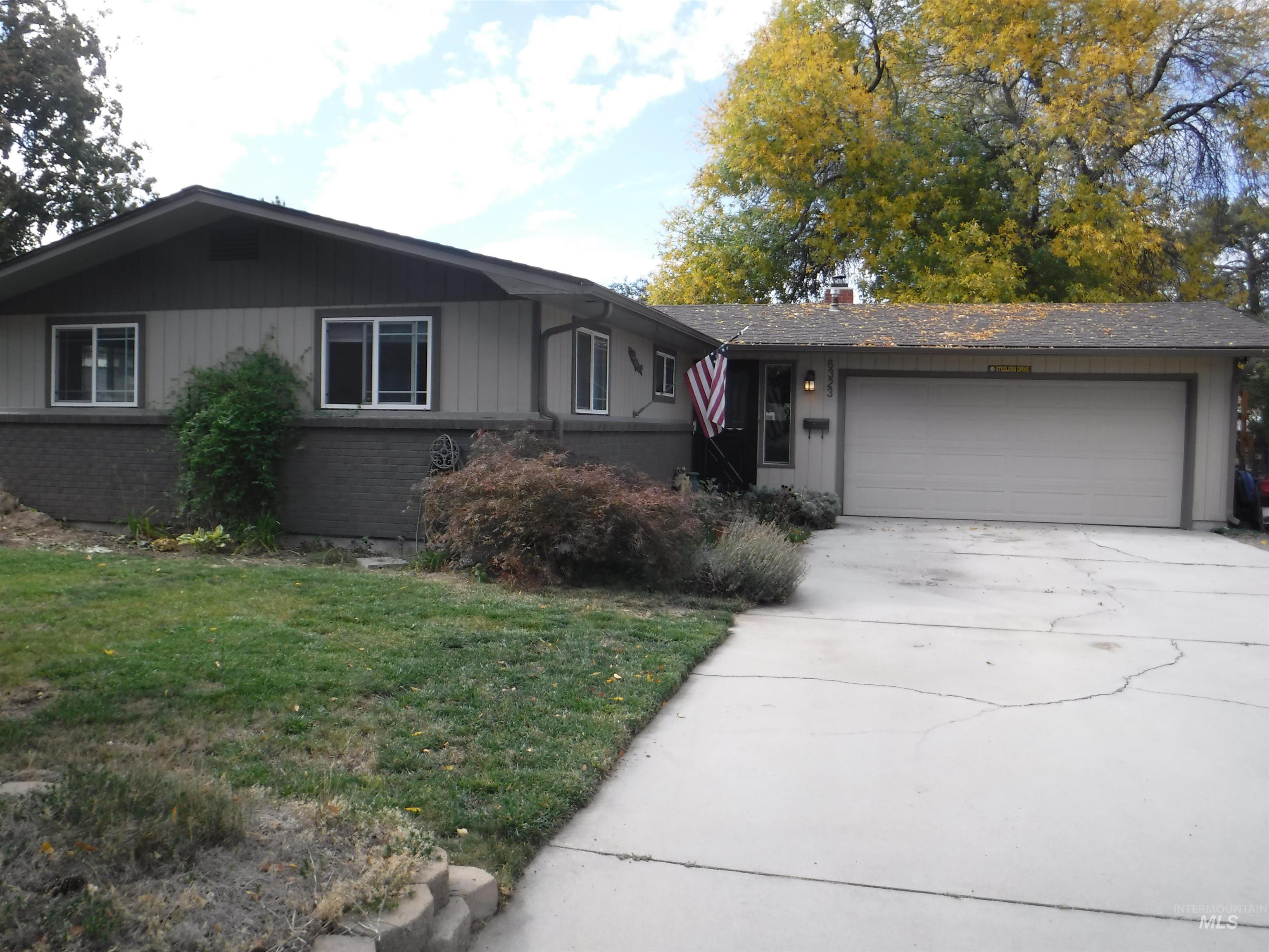 6323 W Tahoe Dr — photo