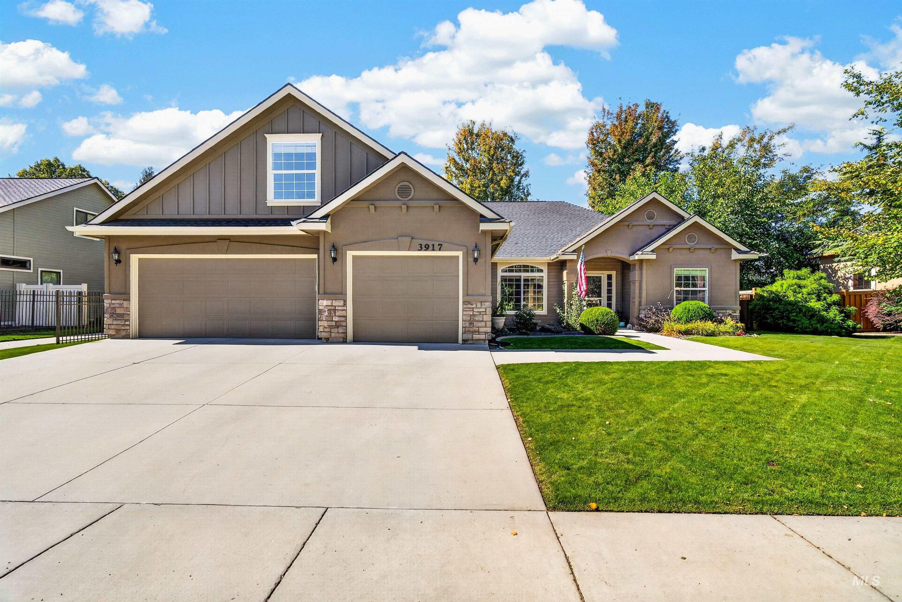 3917 N Bryce Canyon Pl. — photo