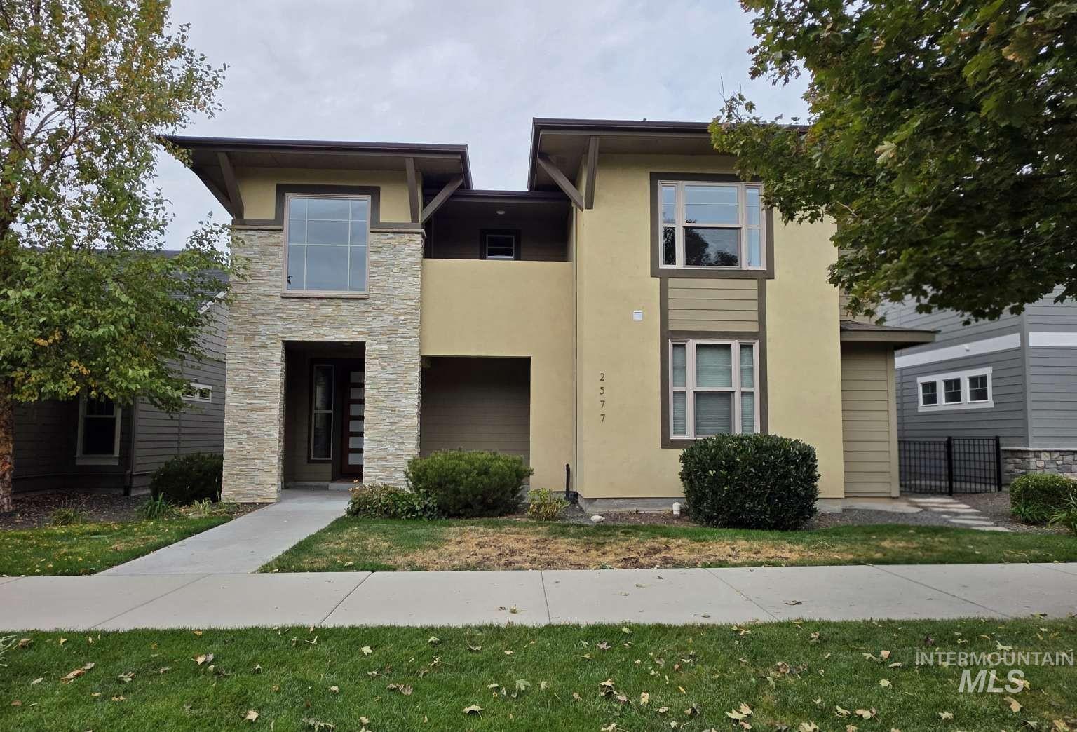 2577 S Trailwood Way — photo