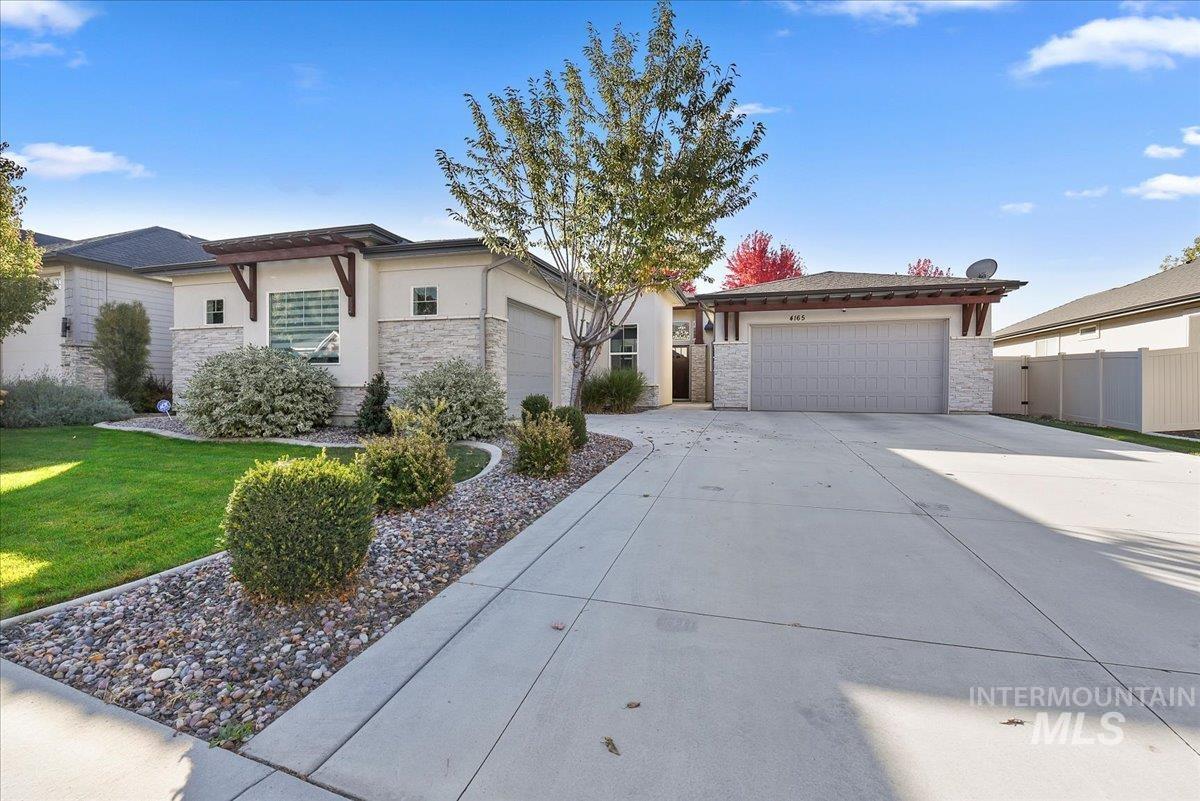 4165 W Prickly Pear Dr. — photo