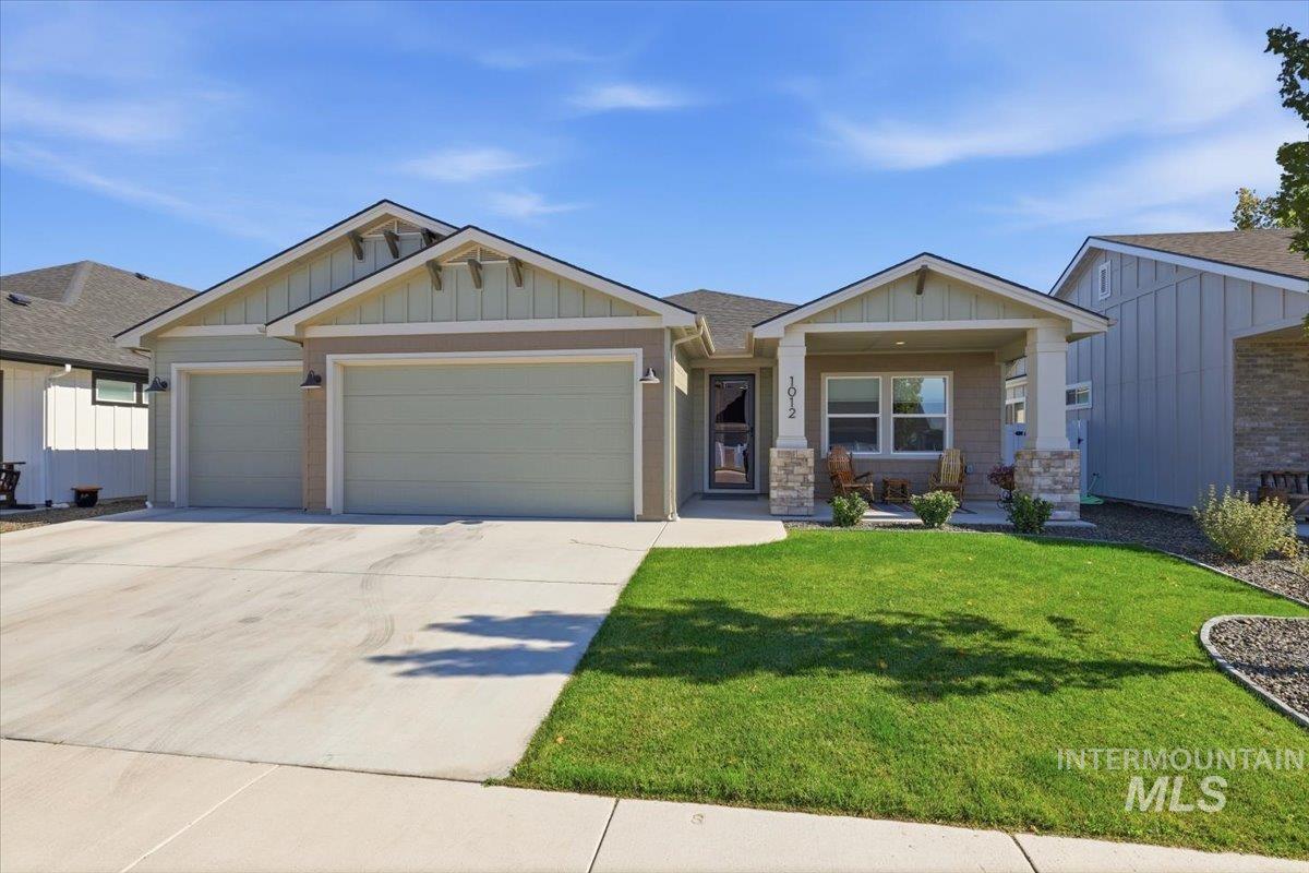 1012 Whitewater Way — photo