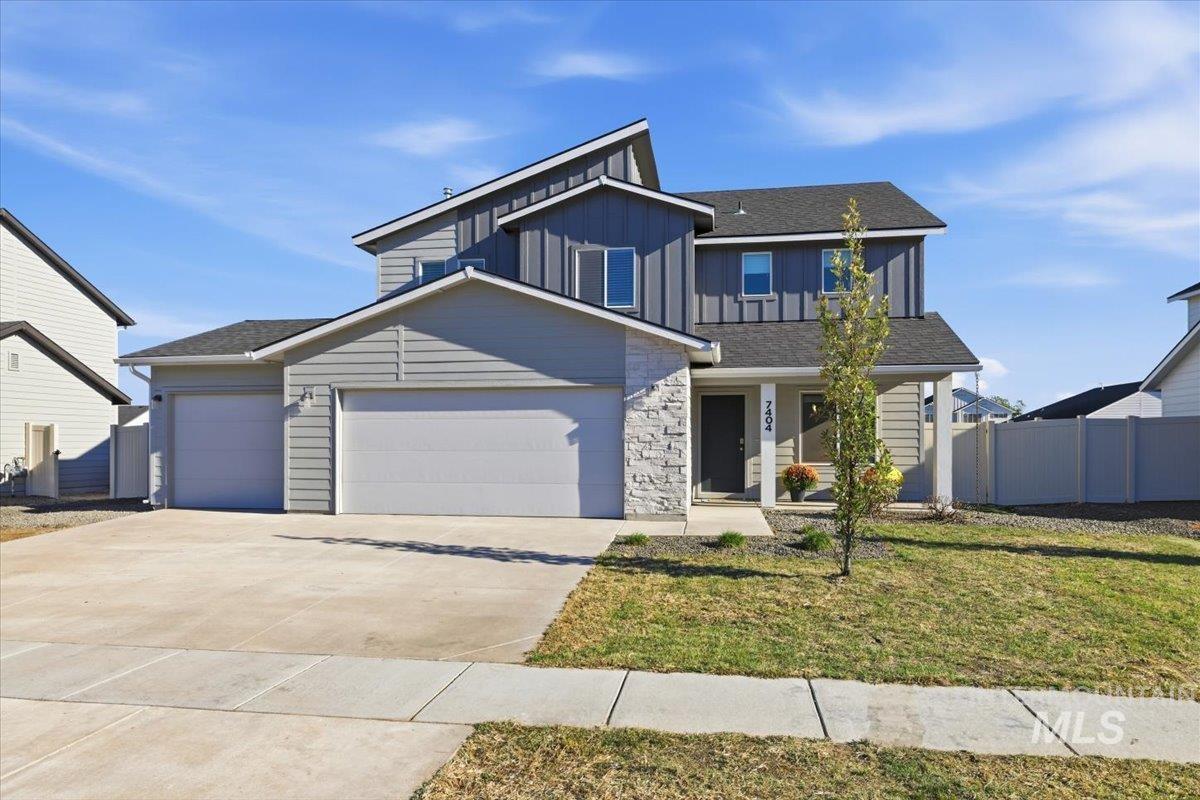 7404 E Marble Springs Dr — photo