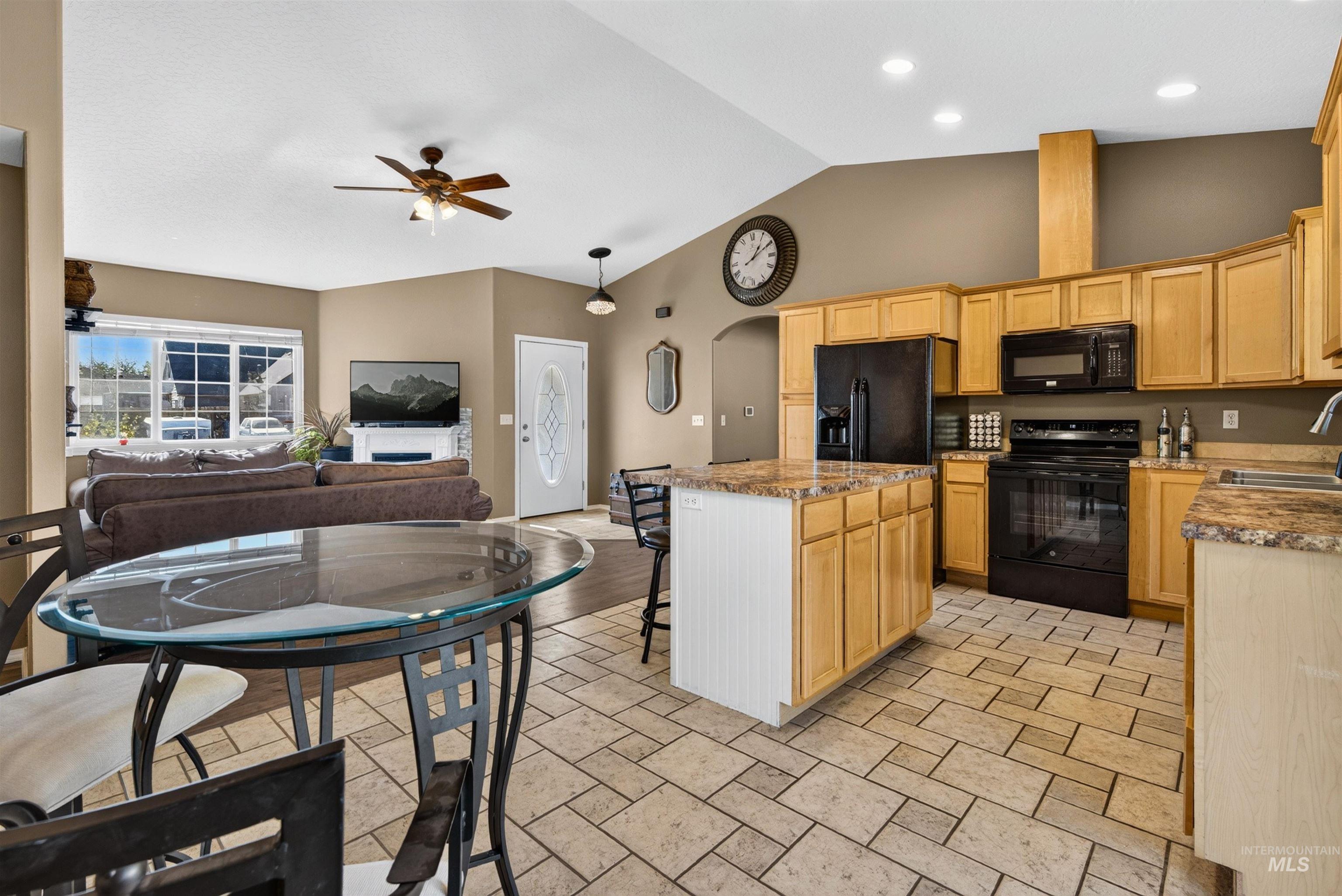 7718 Cedarbrook Dr — photo