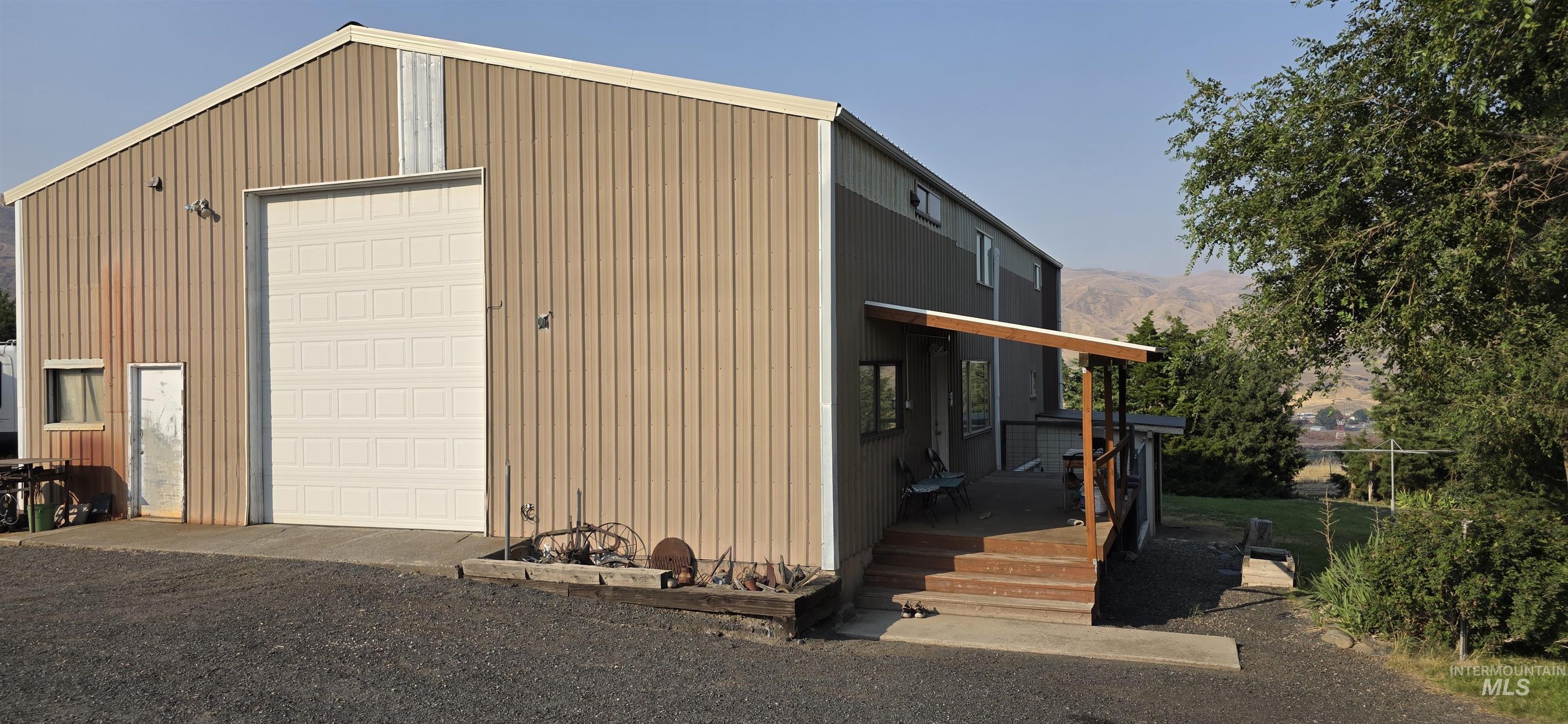 802 Evans Rd — photo