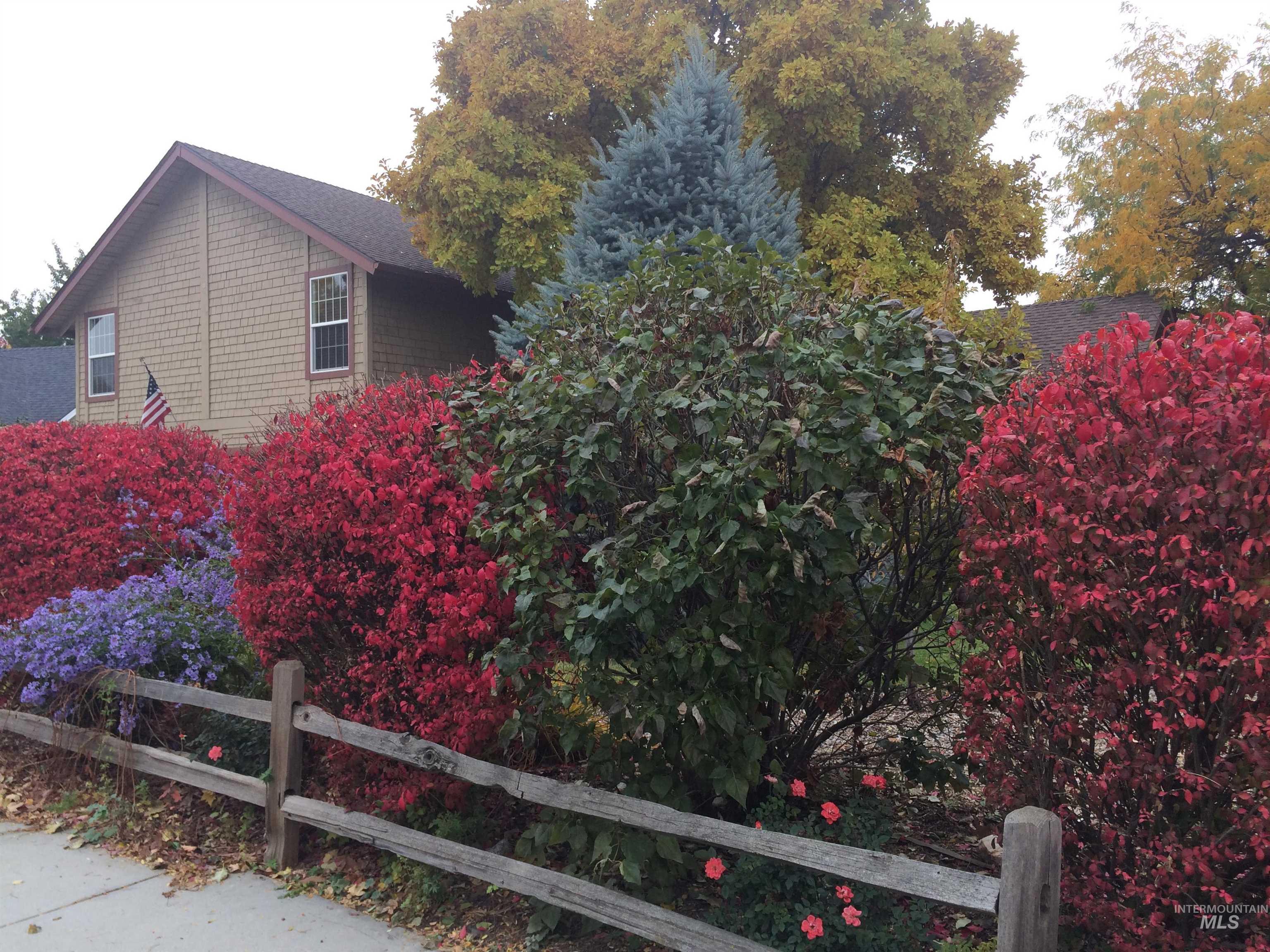 363 E Ranch Drive — photo
