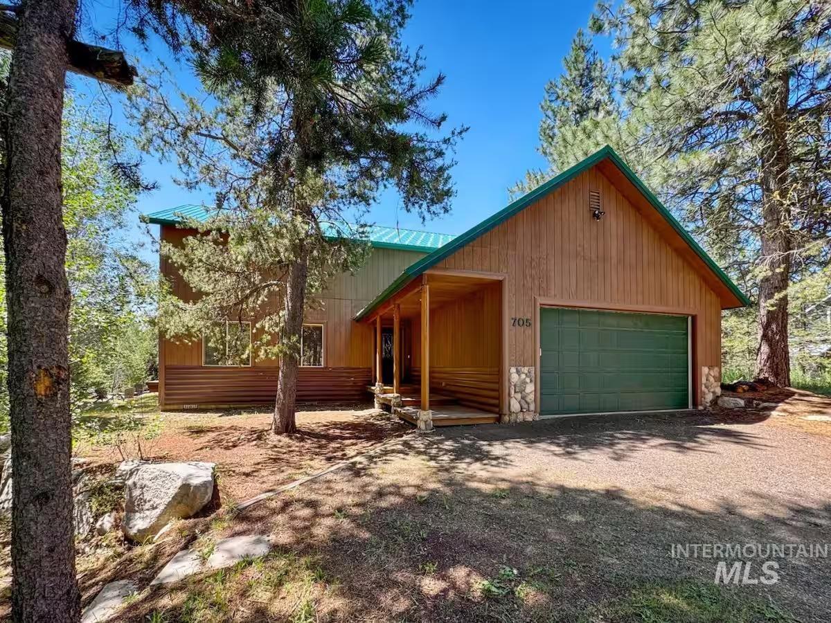 705 Chad Drive — photo