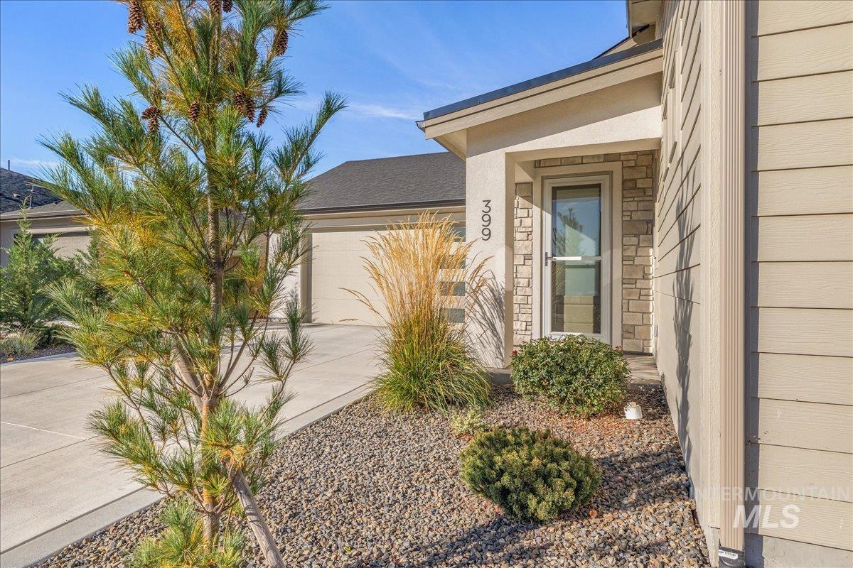 399 S Big Star Ln — photo