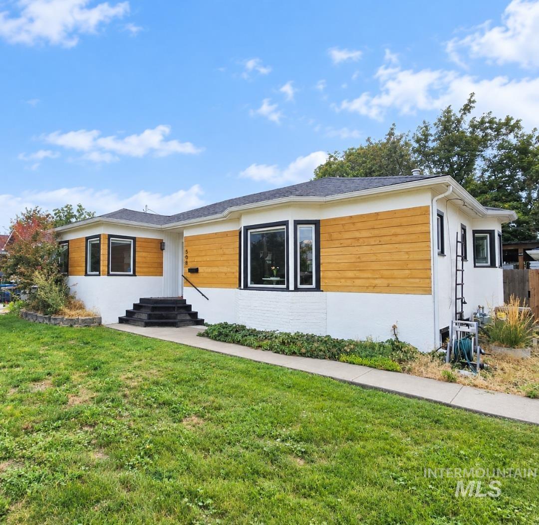 508 E Ash St. — photo