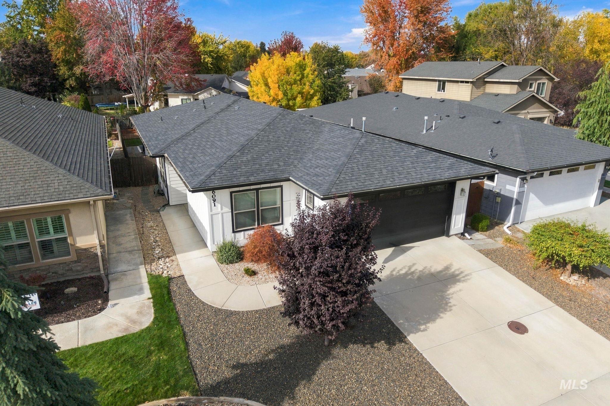 6091 N Willowdale Pl — photo
