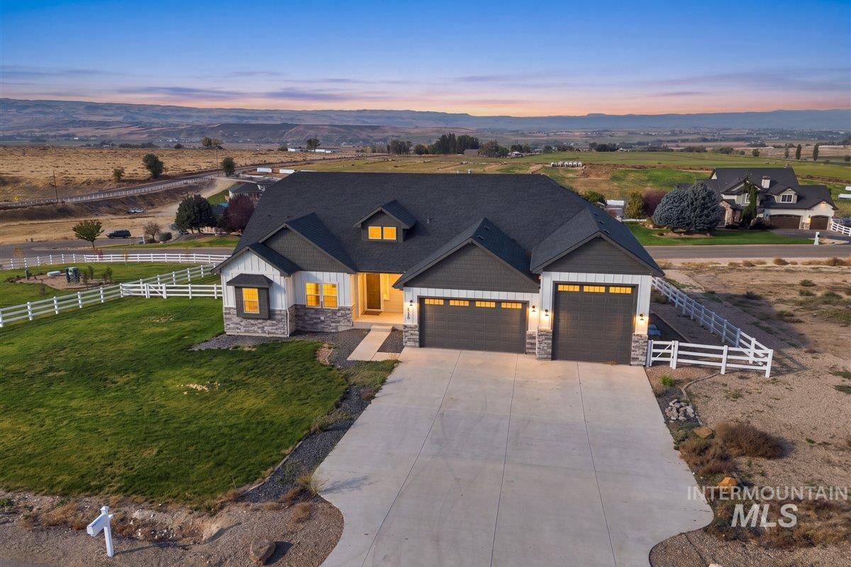17301 Maple River Court — photo