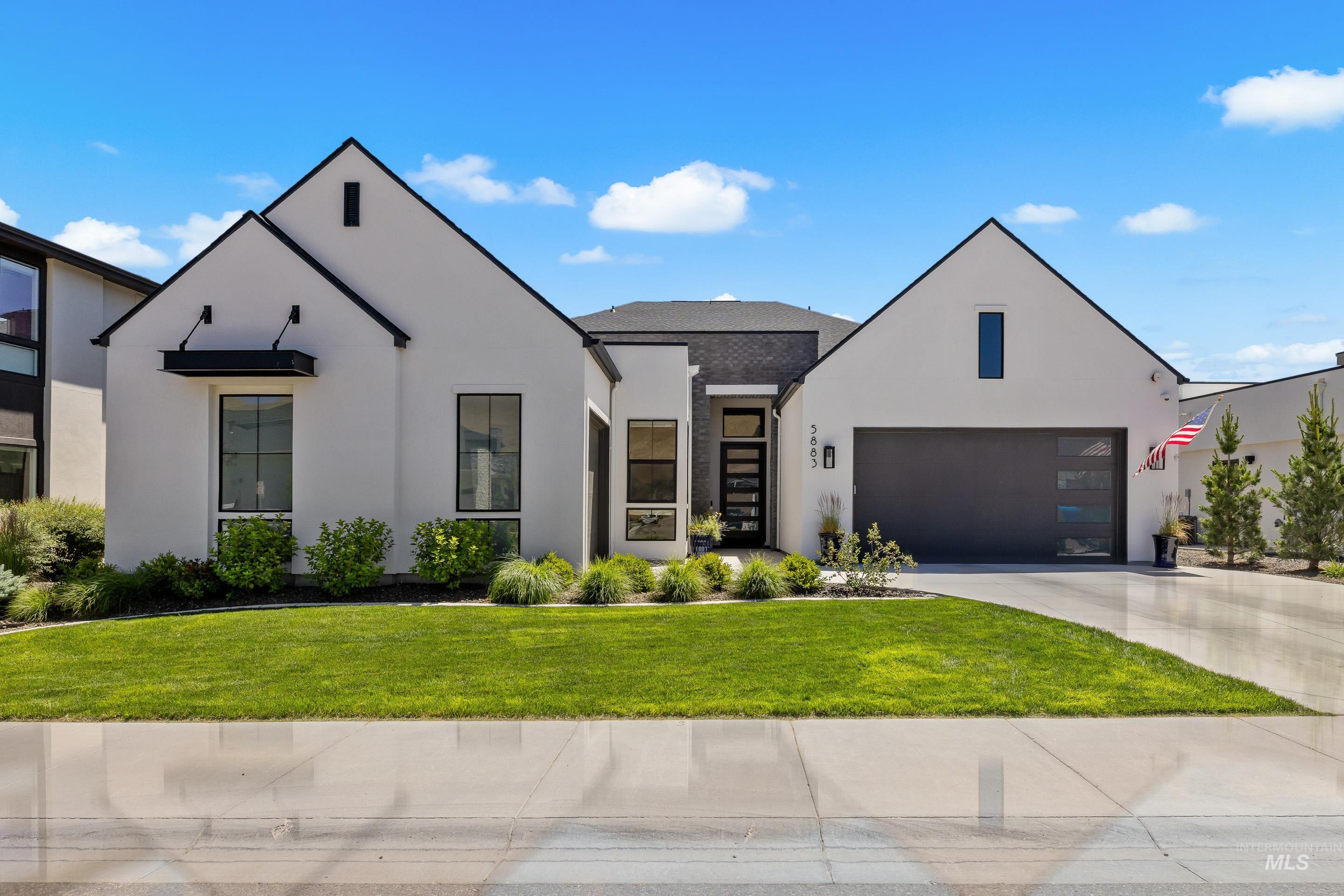 5883 E Marmount Ct — photo