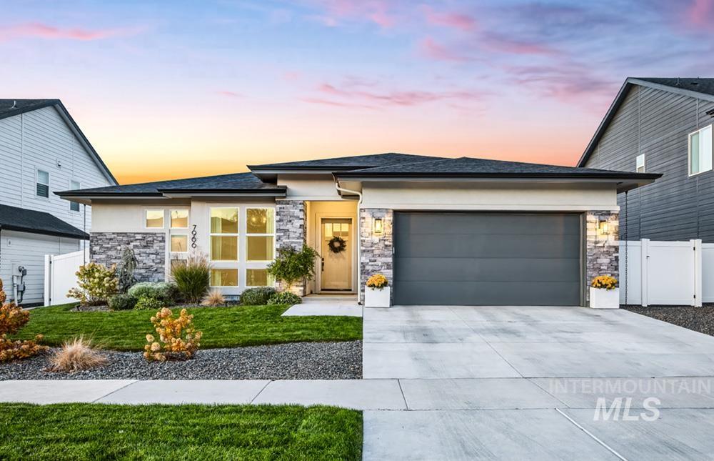 7966 W Suttle Lake Dr — photo