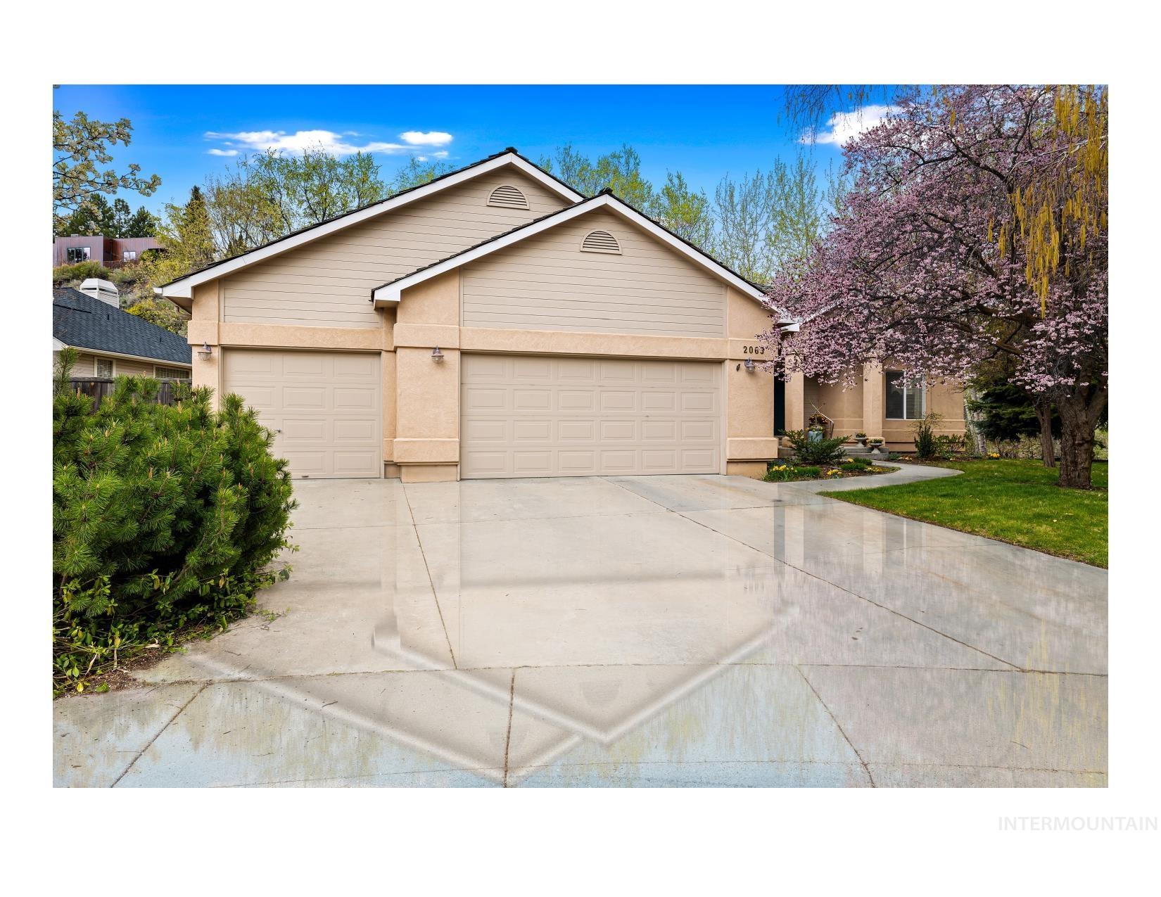 2063 N Trailview Pl — photo