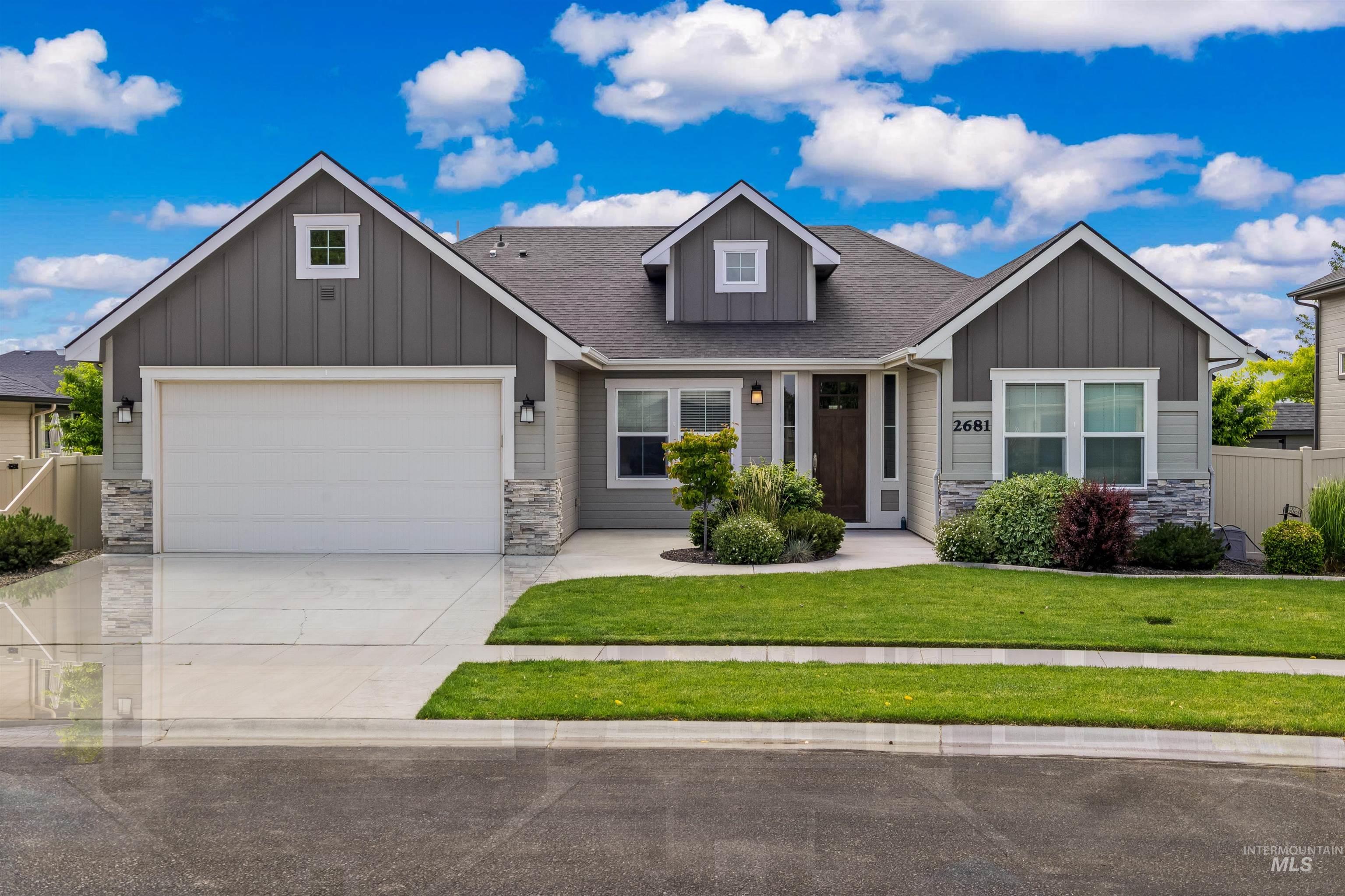 2681 E Rhyolite Ct. — photo