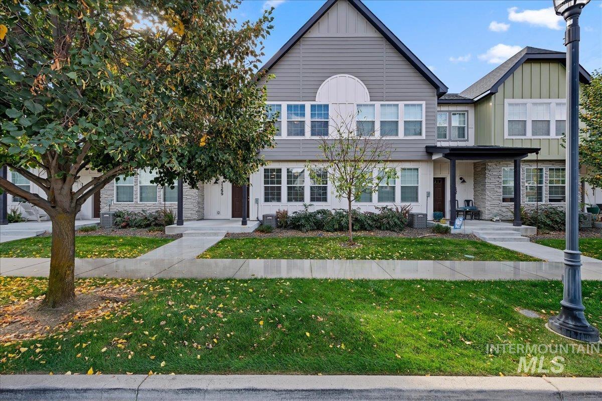 11299 W Knightsbridge Ct — photo