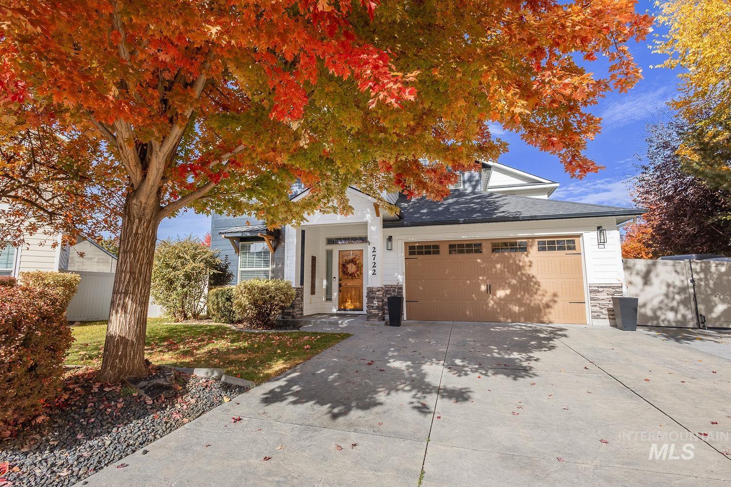 2722 E Omera Ct — photo