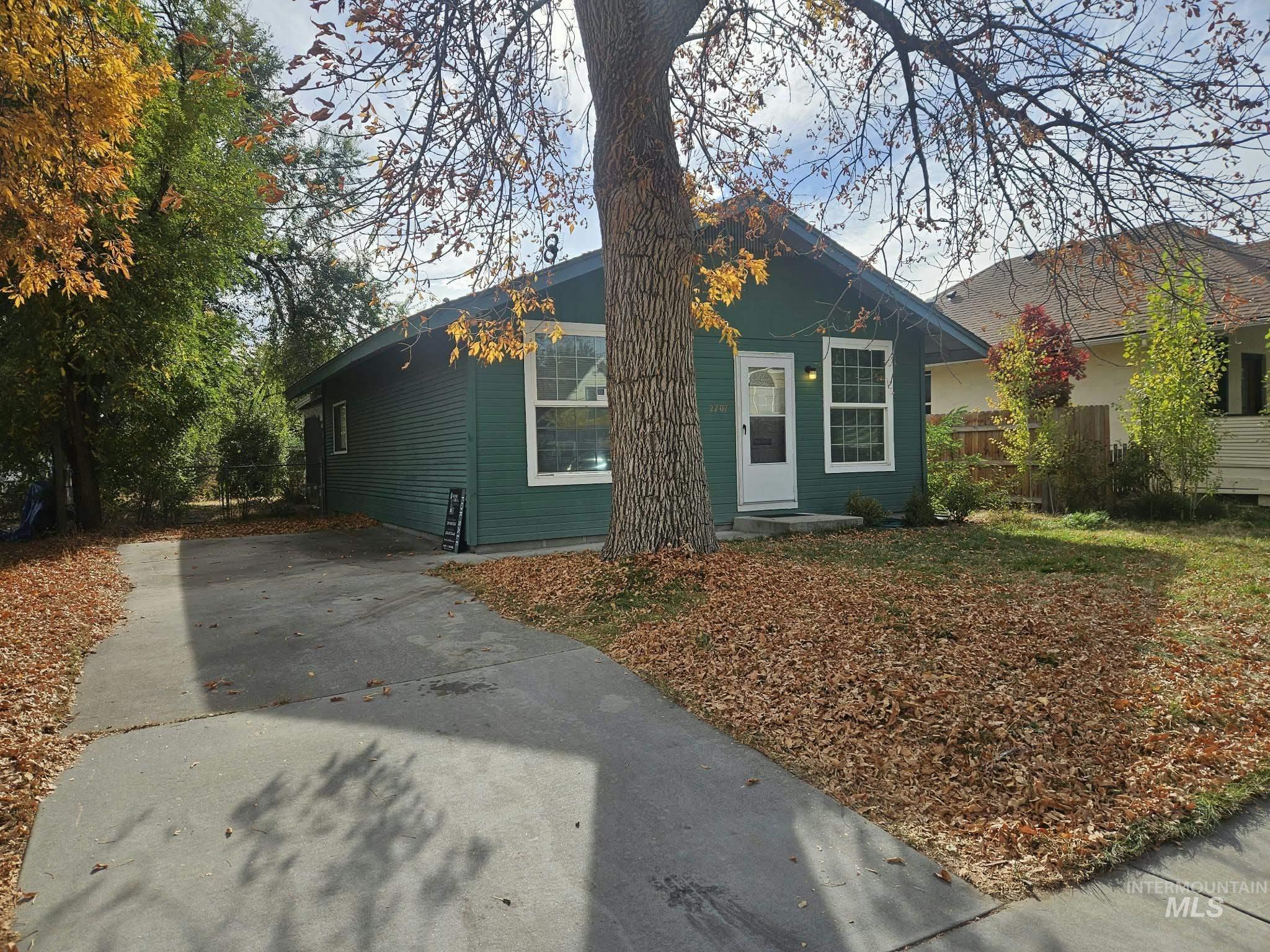 2707 W Madison Avenue — photo