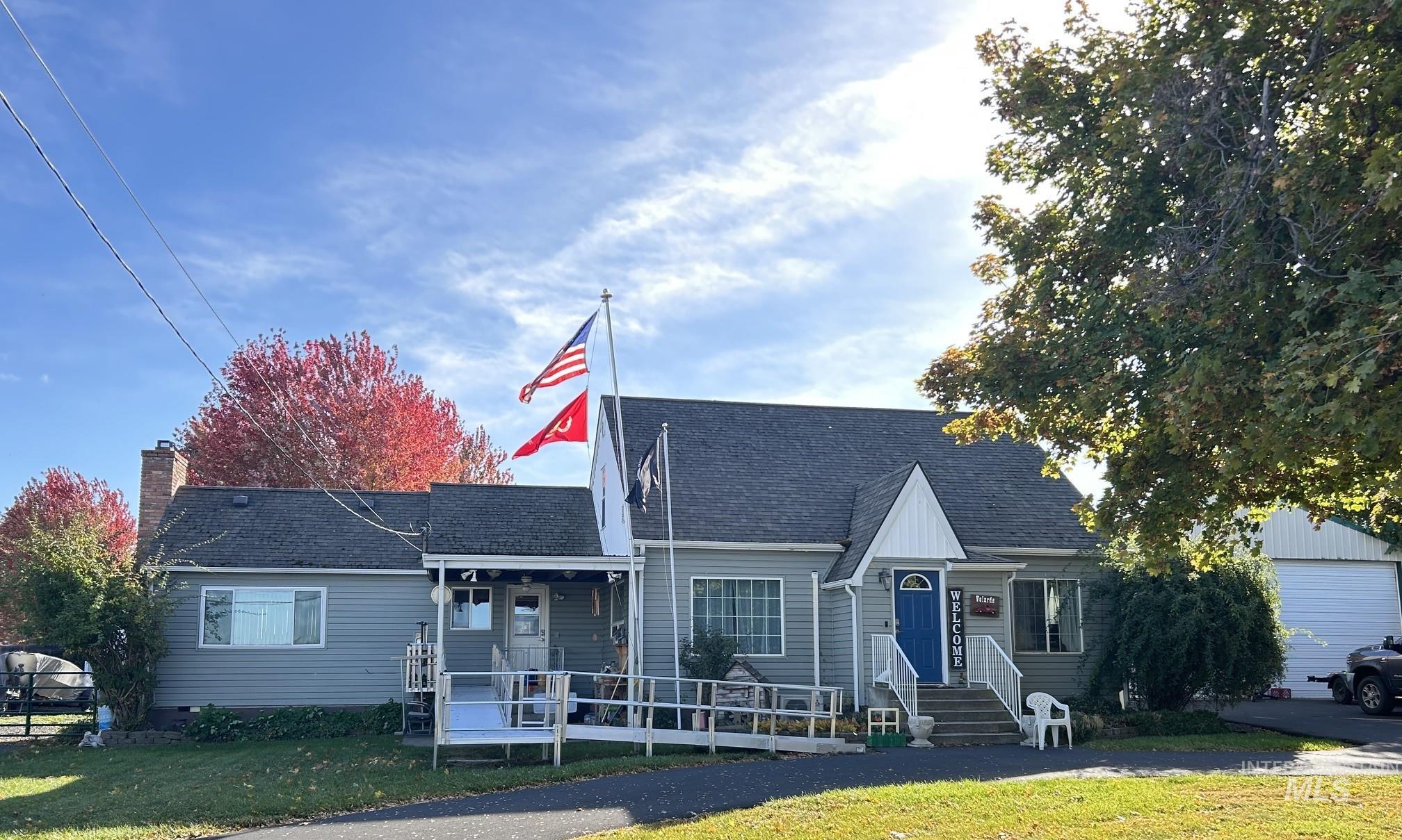 1306 Burrell Ave — photo