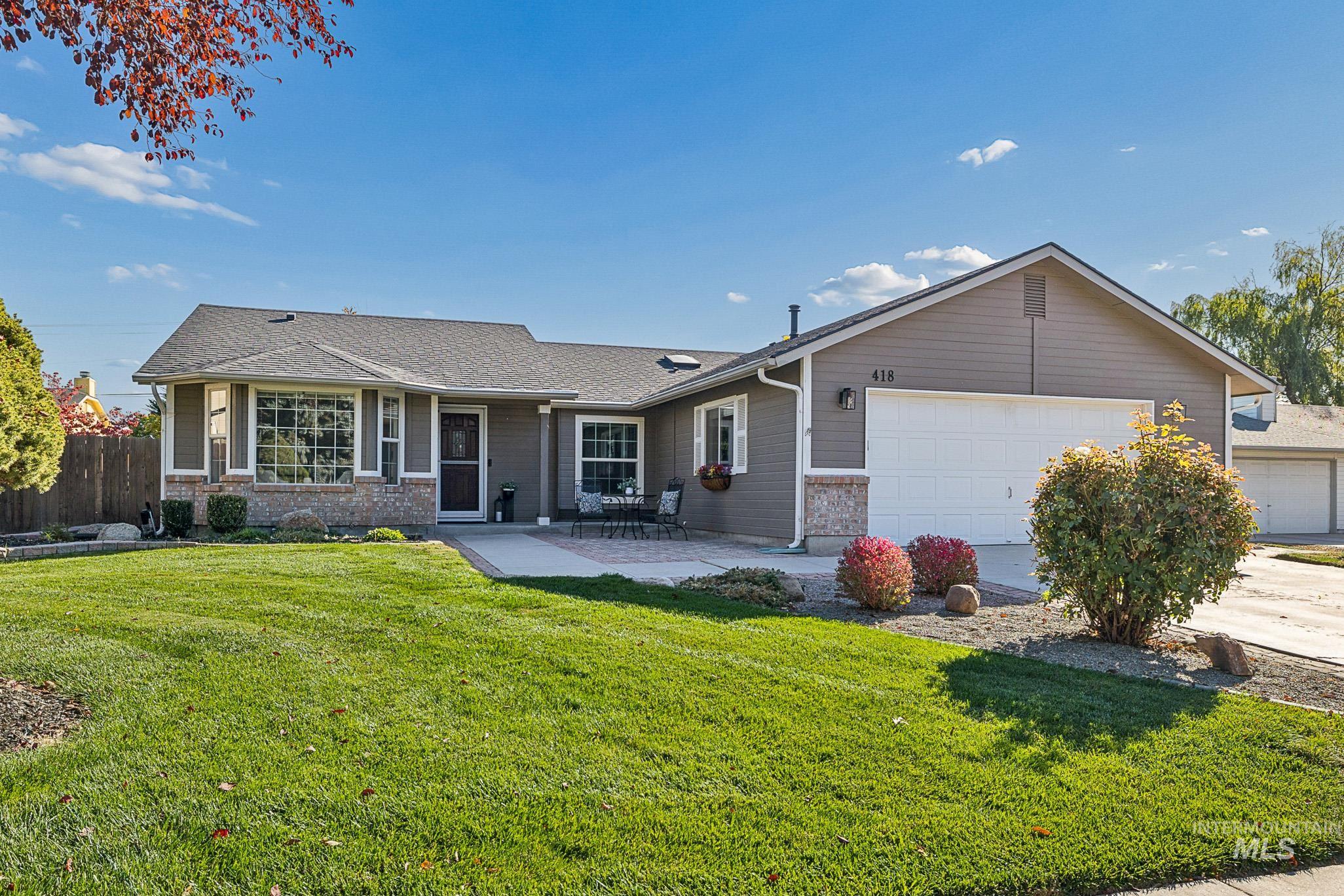 418 N Crestview Pl — photo