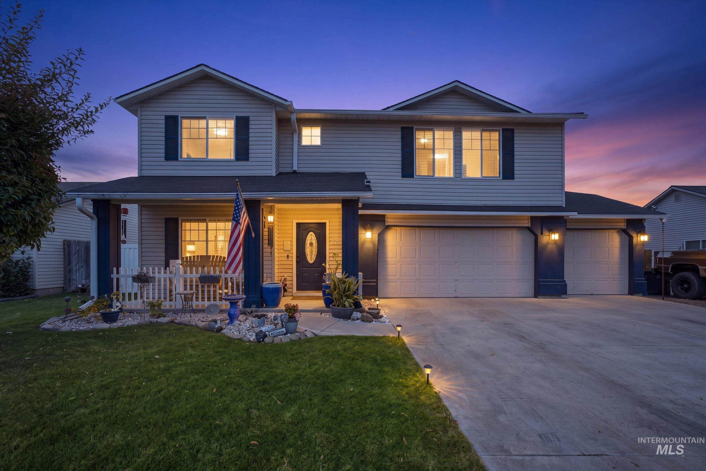 1856 W Lake Pointe Ct — photo