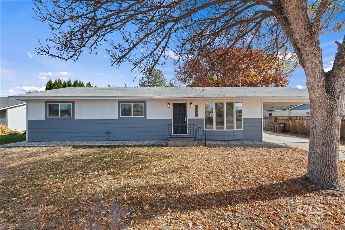 1331 Vista Drive — photo