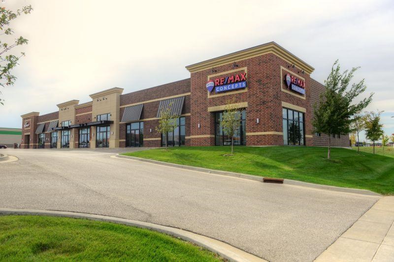 5235 Buffalo Rd NE #110, Cedar Rapids, IA 52411 — photo 2