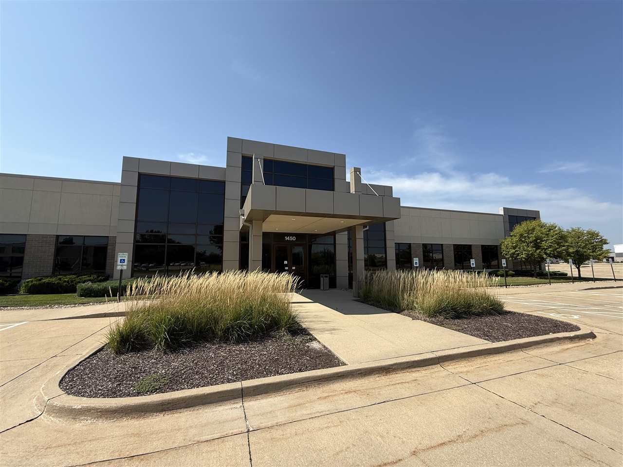 1450 N Center Point Road — photo