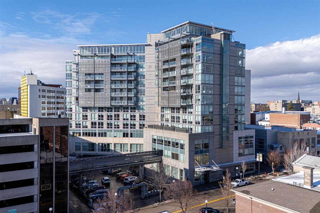 221 E College Street — photo