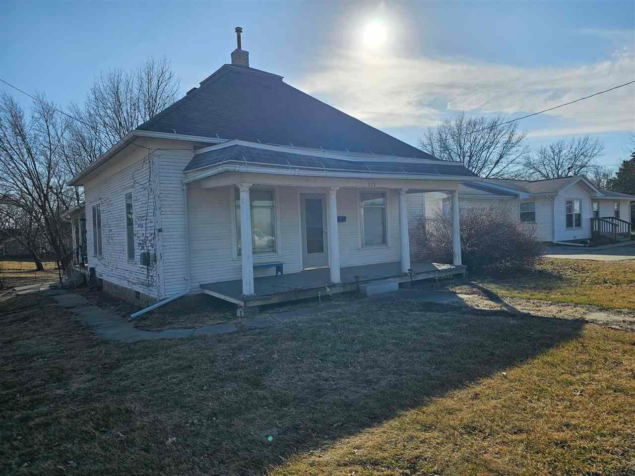 419 W Jackson St — photo