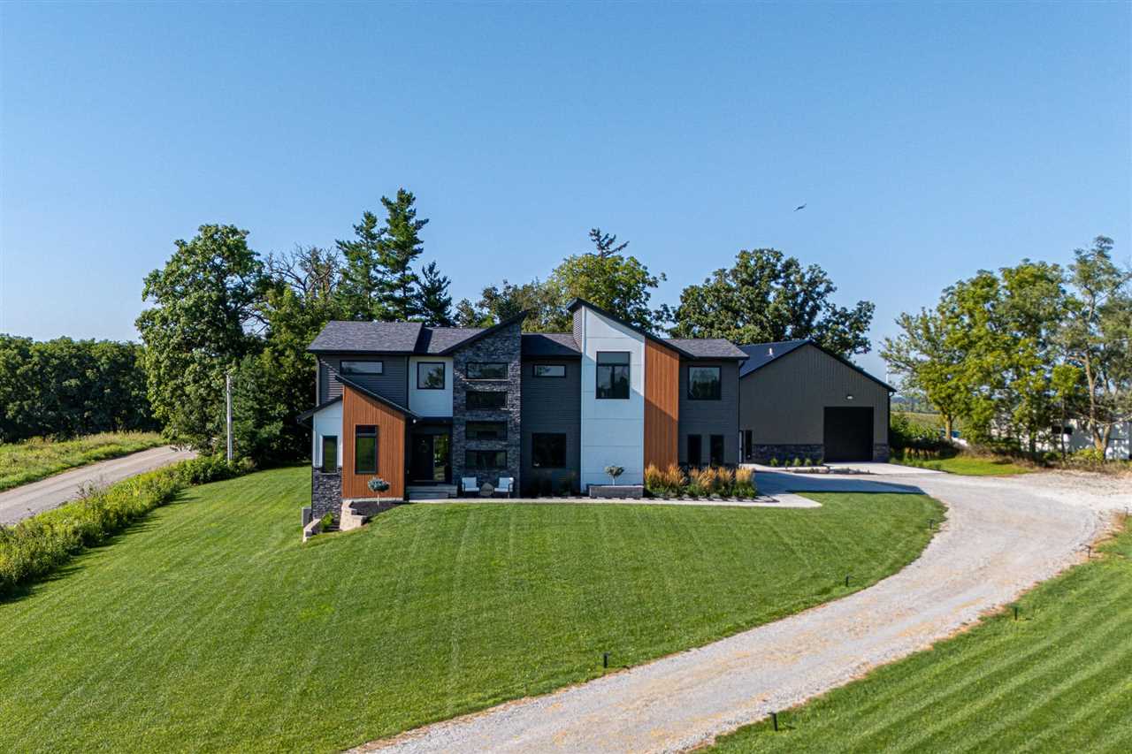 4615 Elynn Ln NE — photo