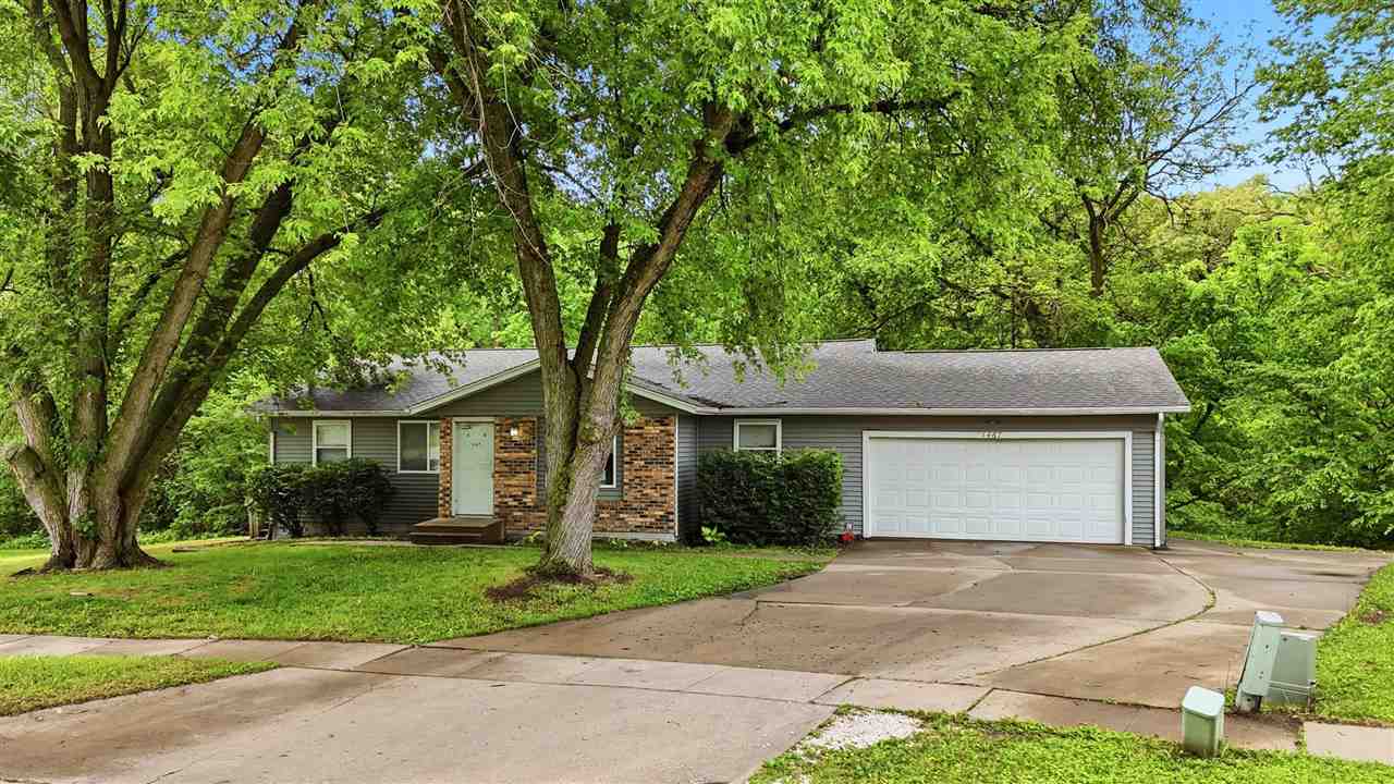 1467 Valley View Dr. — photo