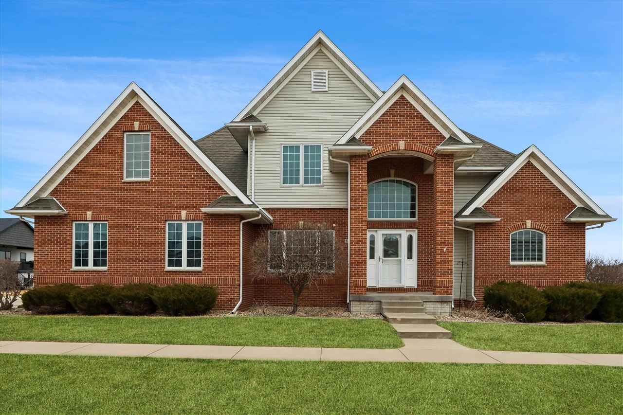5415 Triple Crown — photo