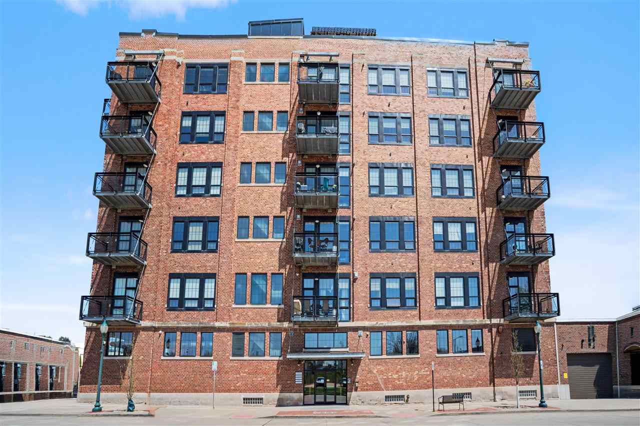 900 2nd St SE #208 — photo