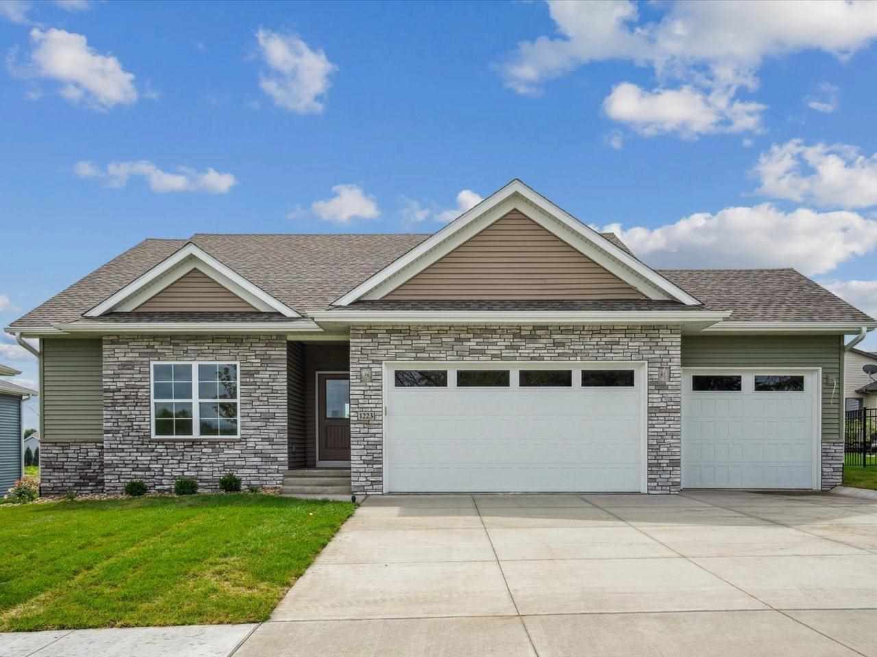 1223 Covered Wagon Dr — photo
