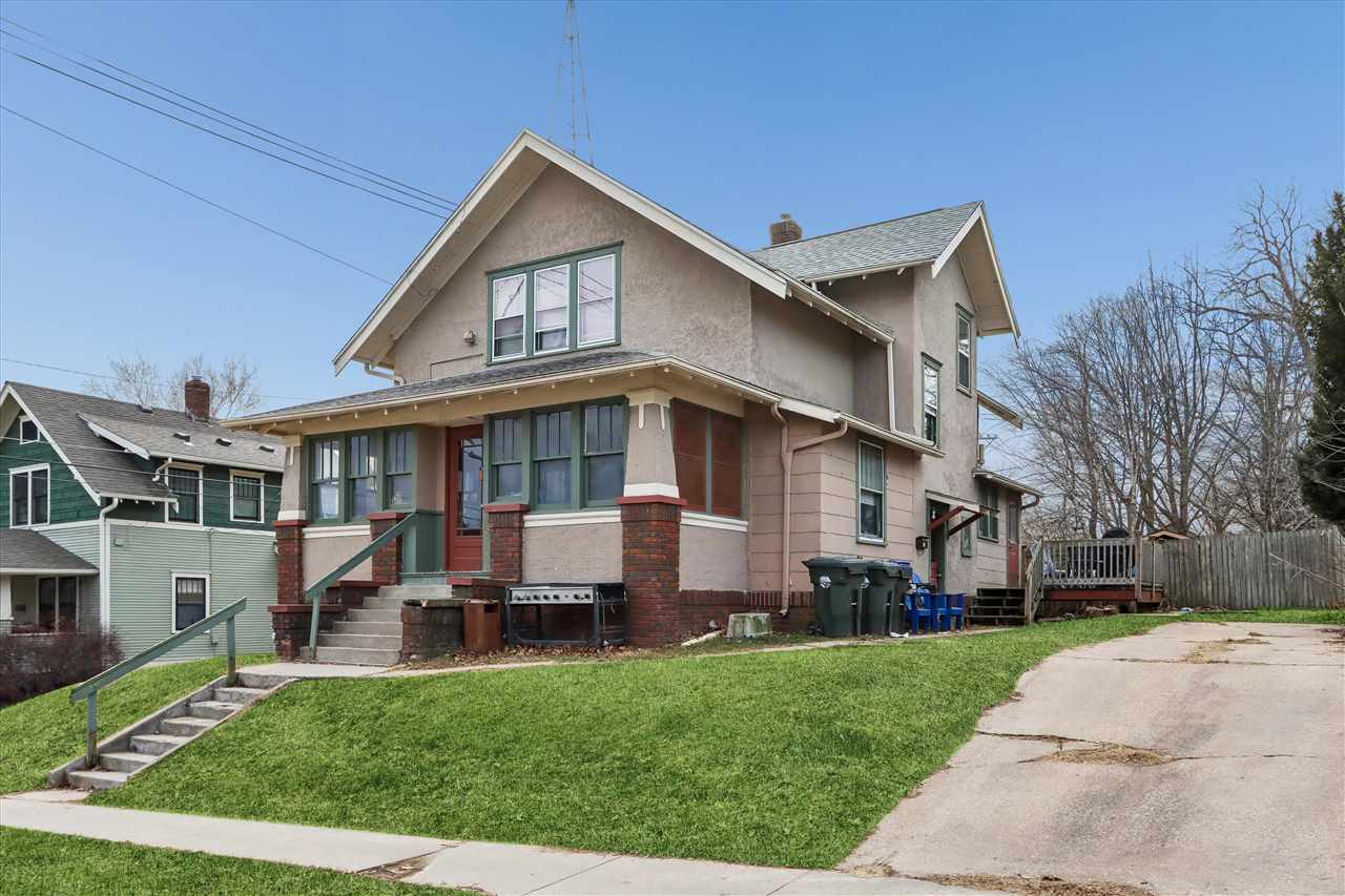 727 N Dodge Street — photo