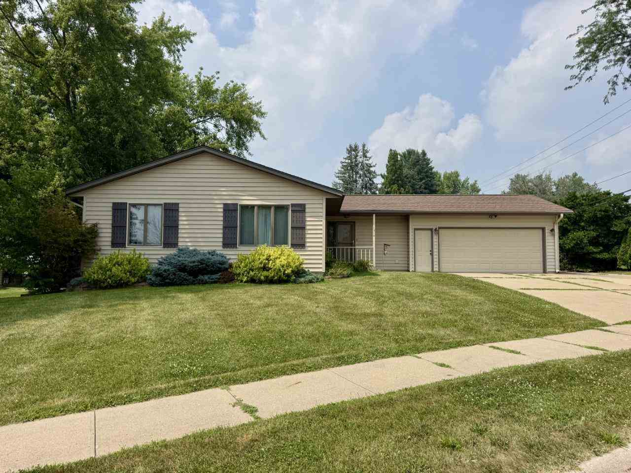 1310 Ashley Drive — photo