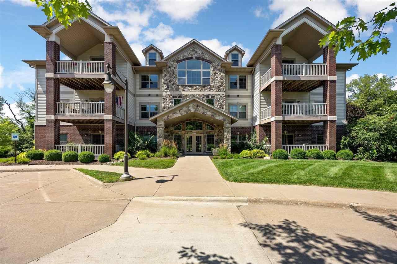 852 Foster Rd — photo