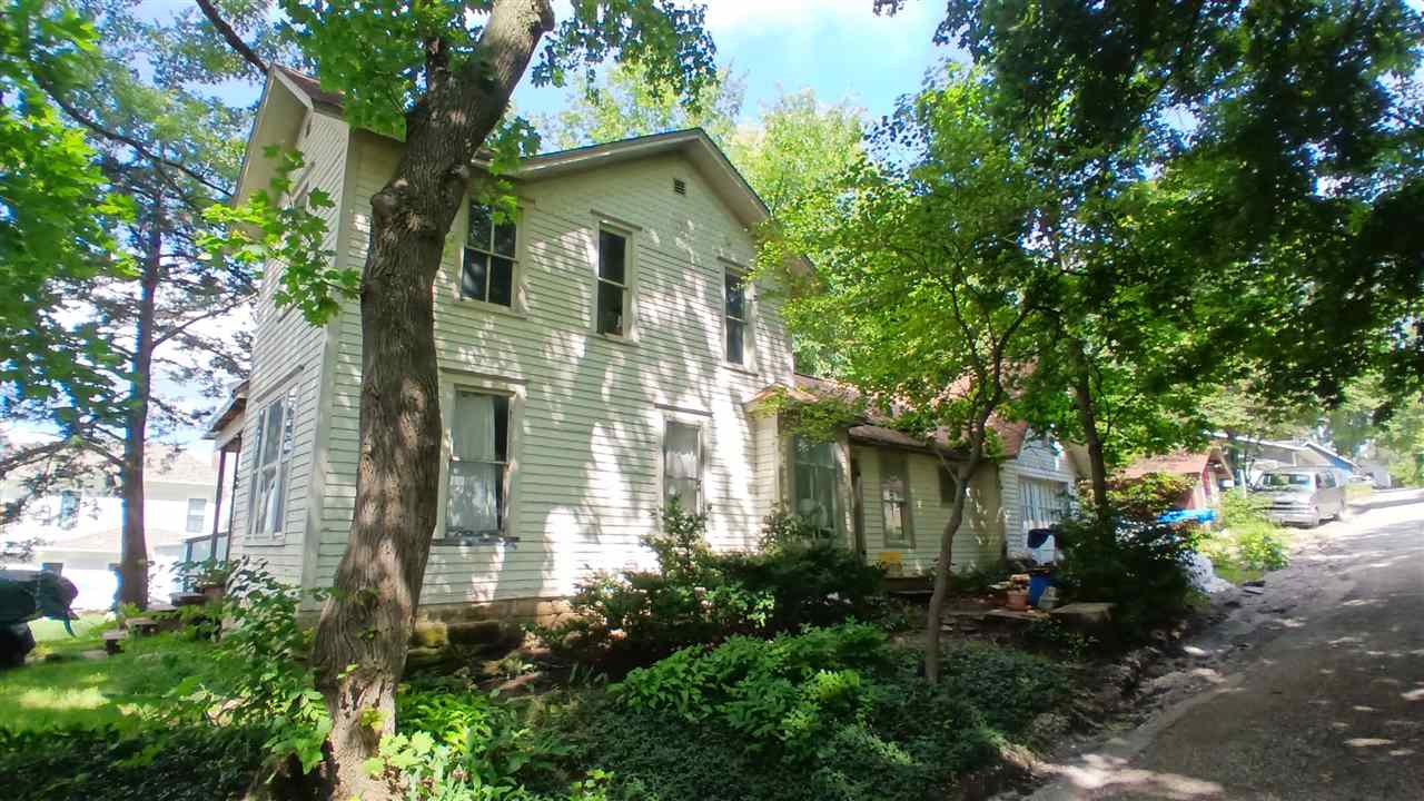 411 E Main Street — photo