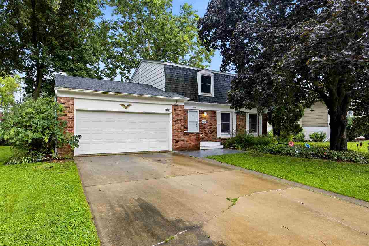 3029 Cornell Ave — photo