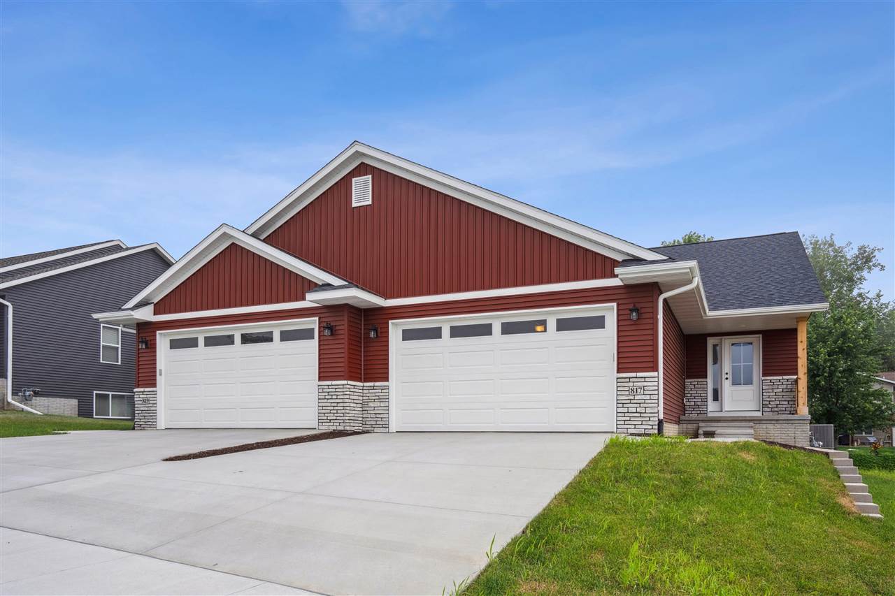 817 Prairie View Dr — photo