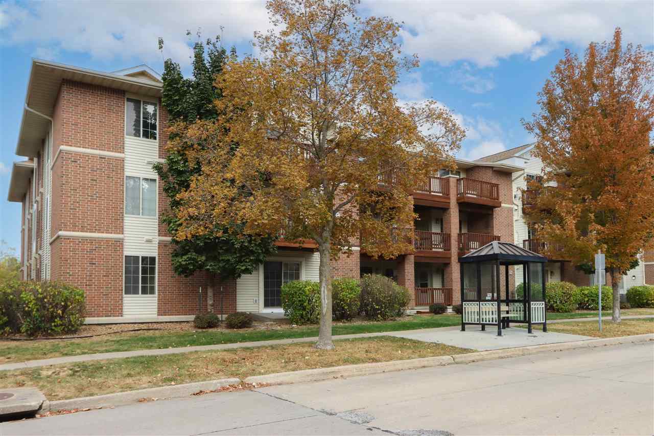 458 West Side Dr — photo