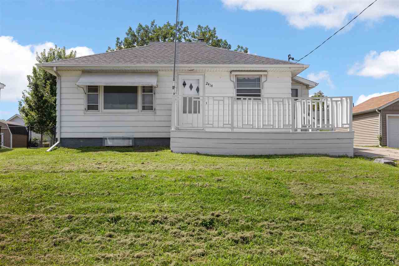 2414 Bowling St SW — photo