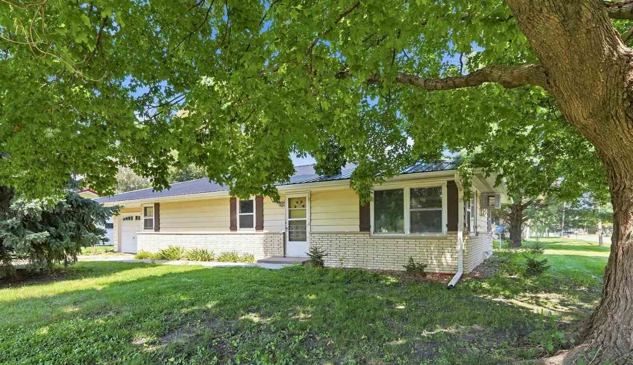 820 E Tyler Street — photo