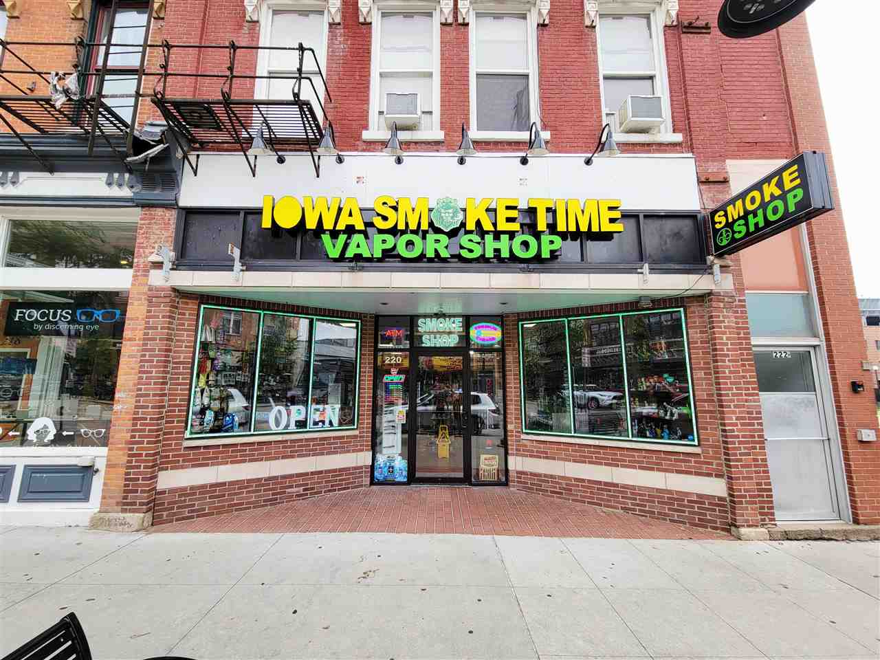 220 E Washington Street — photo