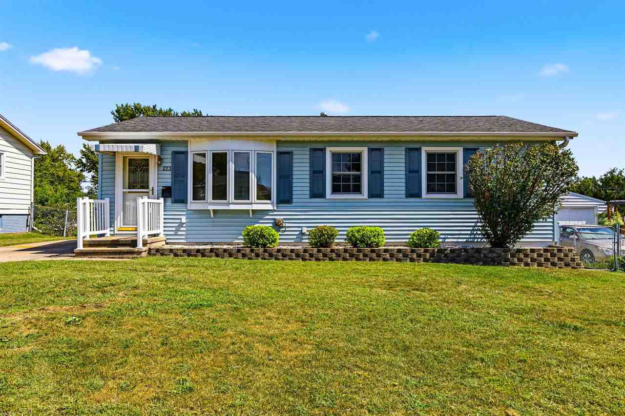 223 Lynda Dr NW — photo