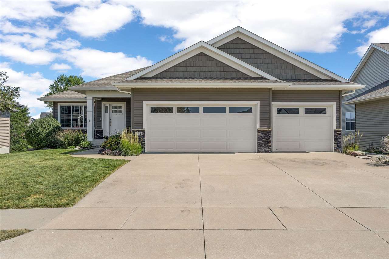164 Colchester Dr — photo