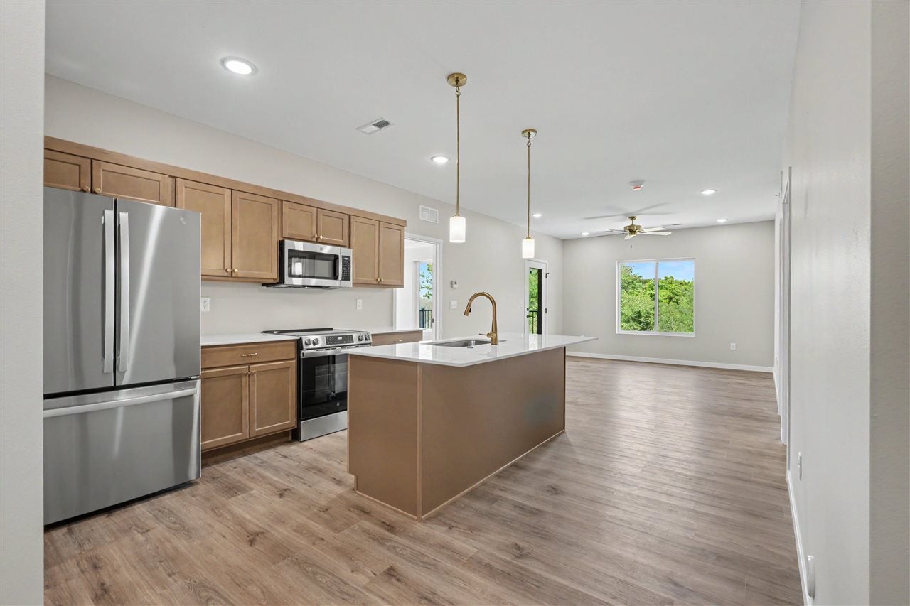 4428 Deer Creek Rd 302 — photo
